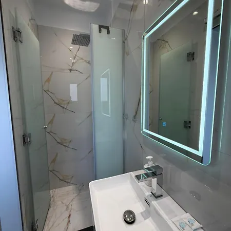 Royal Hotell 3*