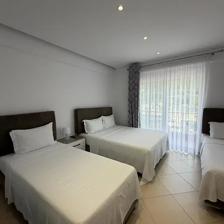 Hotel Royal 3*