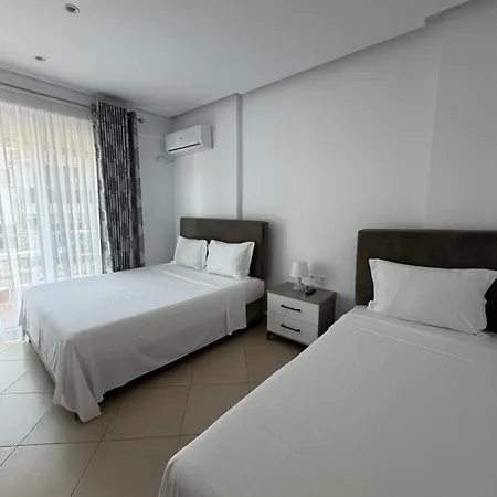 Royal 3* Himare