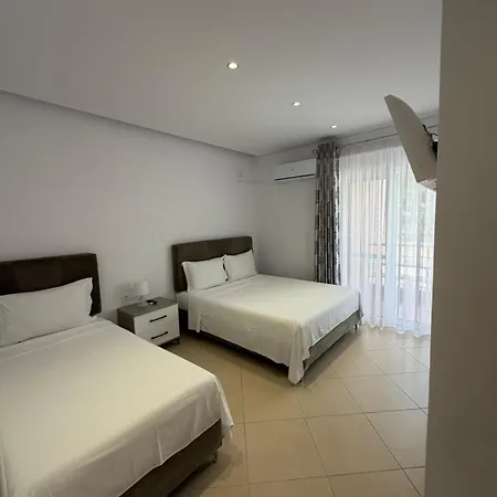 Royal Hotell 3*