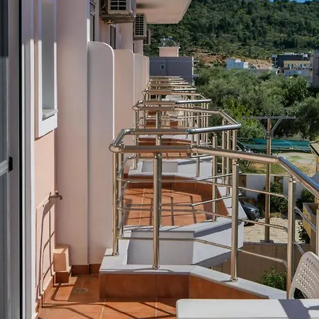 Hotel Royal Himare