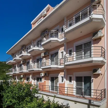 Hotel Royal Himare