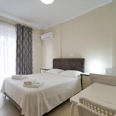 Royal 3* Himare