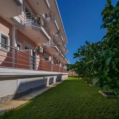 Hotel Royal Himare